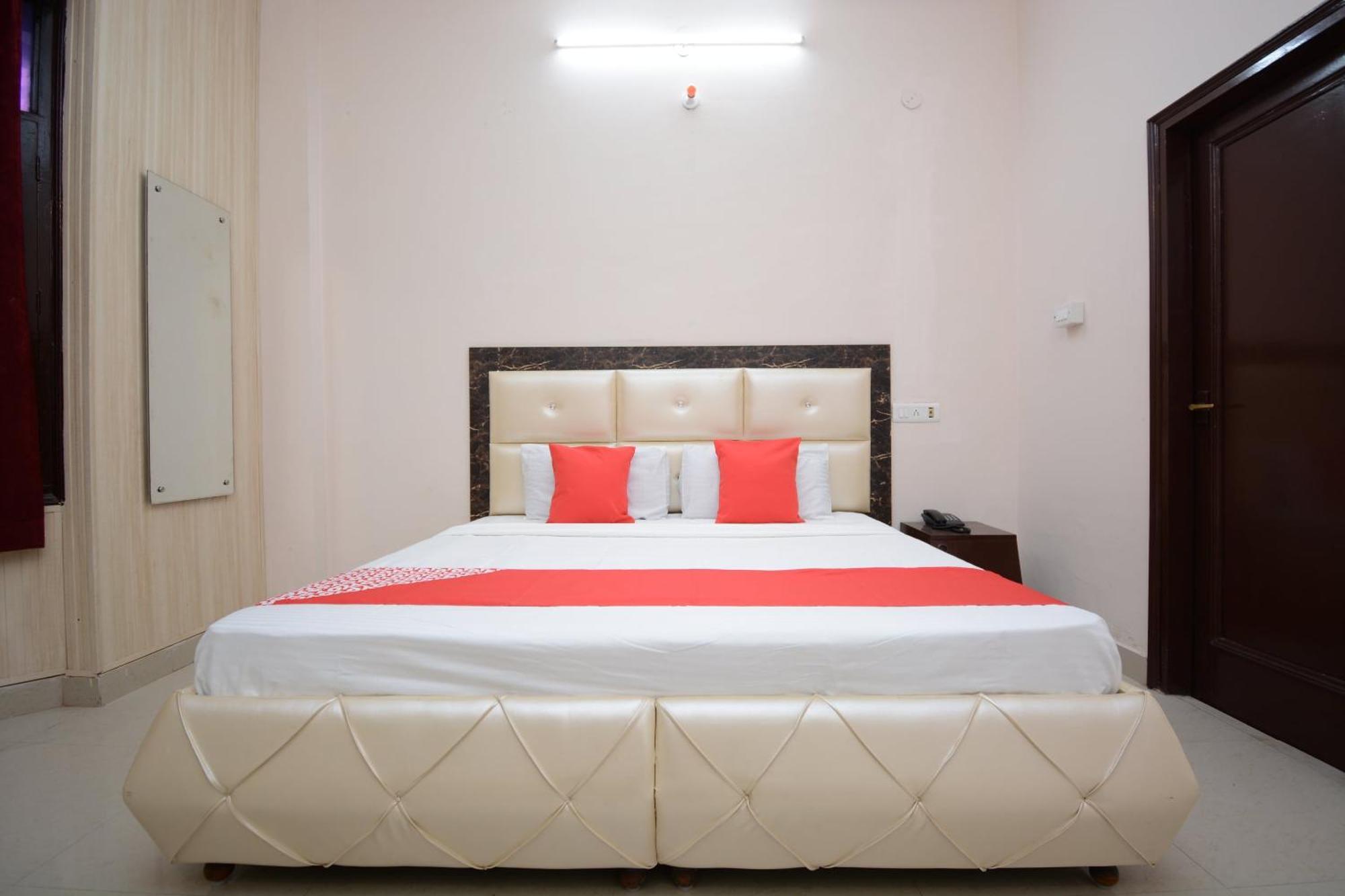 Hotel Asia Palace Pathankot Exterior photo