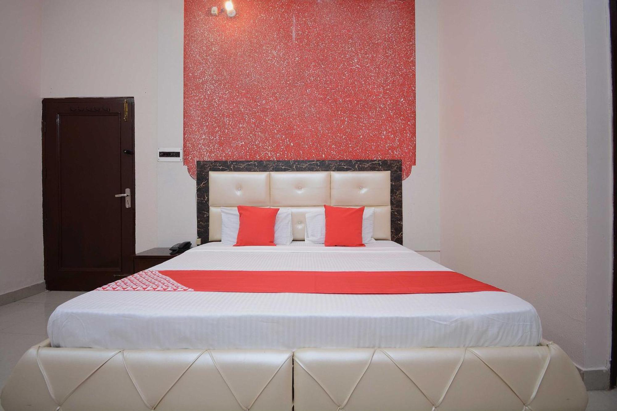 Hotel Asia Palace Pathankot Exterior photo