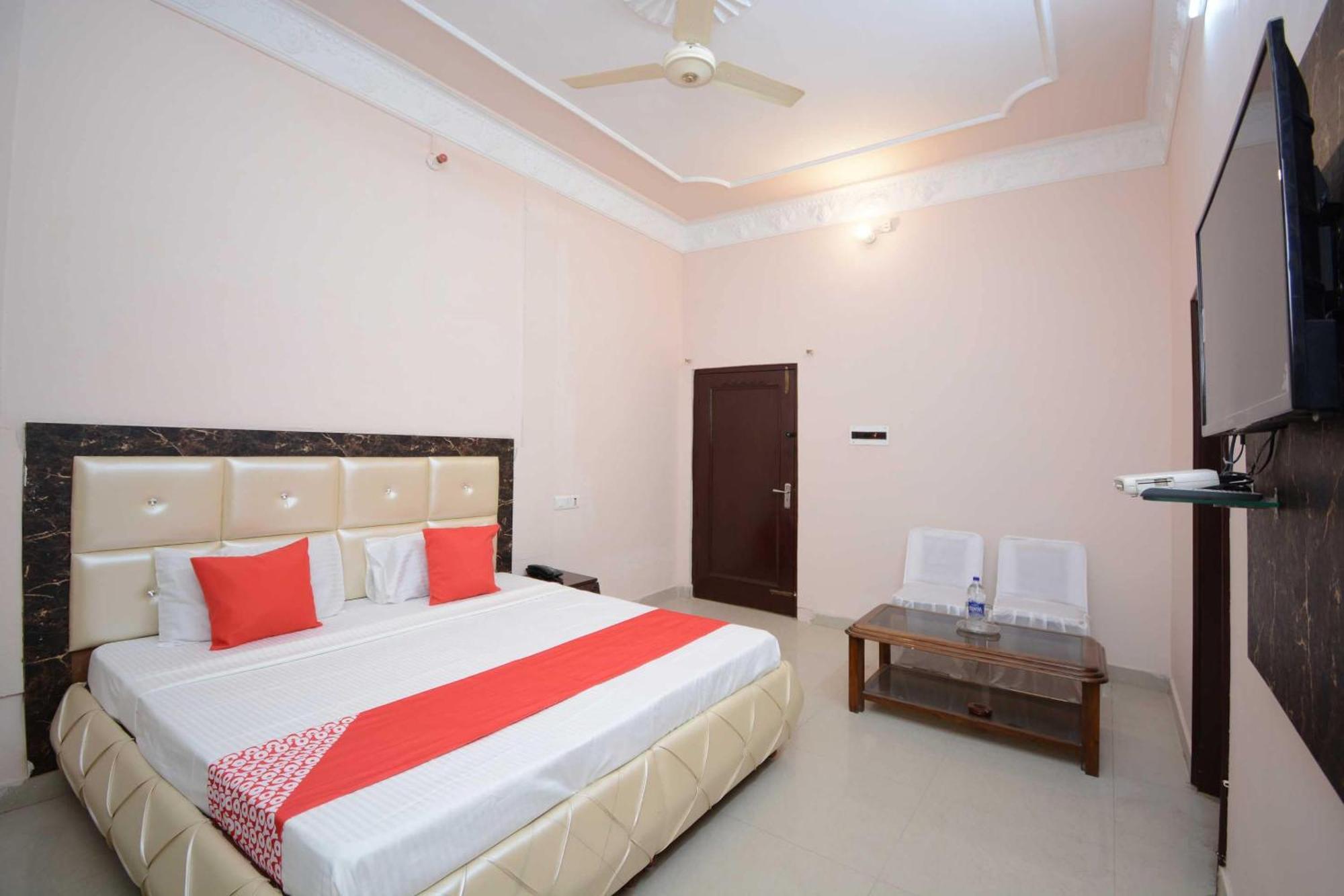 Hotel Asia Palace Pathankot Exterior photo