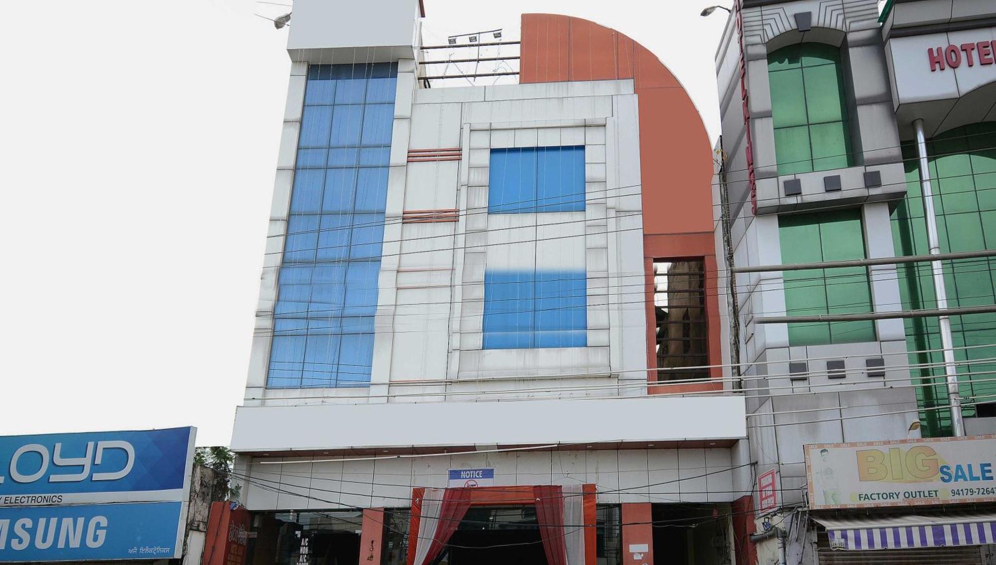 Hotel Asia Palace Pathankot Exterior photo