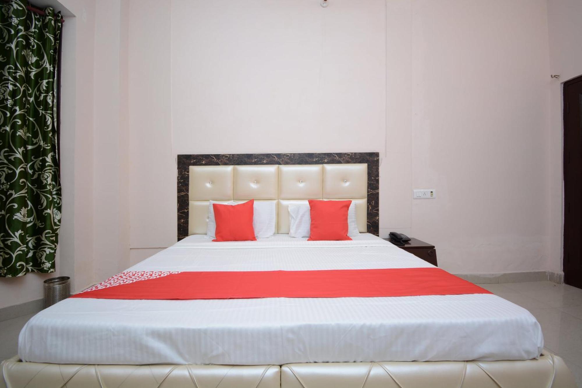 Hotel Asia Palace Pathankot Exterior photo